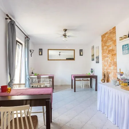 Dubasa Guest house