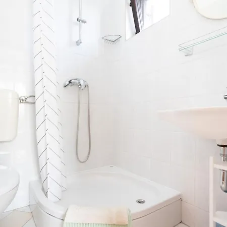 Dubasa Gasthuis 4*