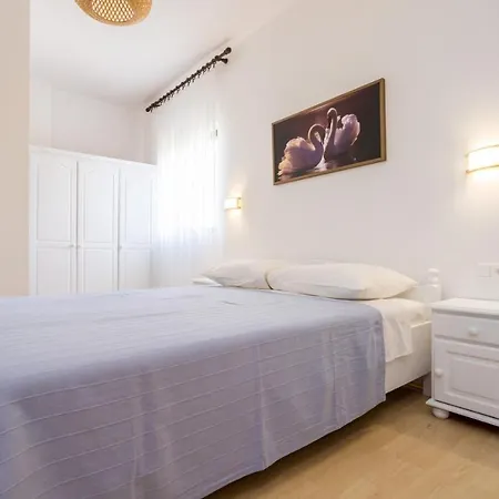 Dubasa Gasthuis 4*