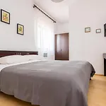 Dubasa Konukevi Vantacici