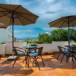 Konukevi Dubasa 4*